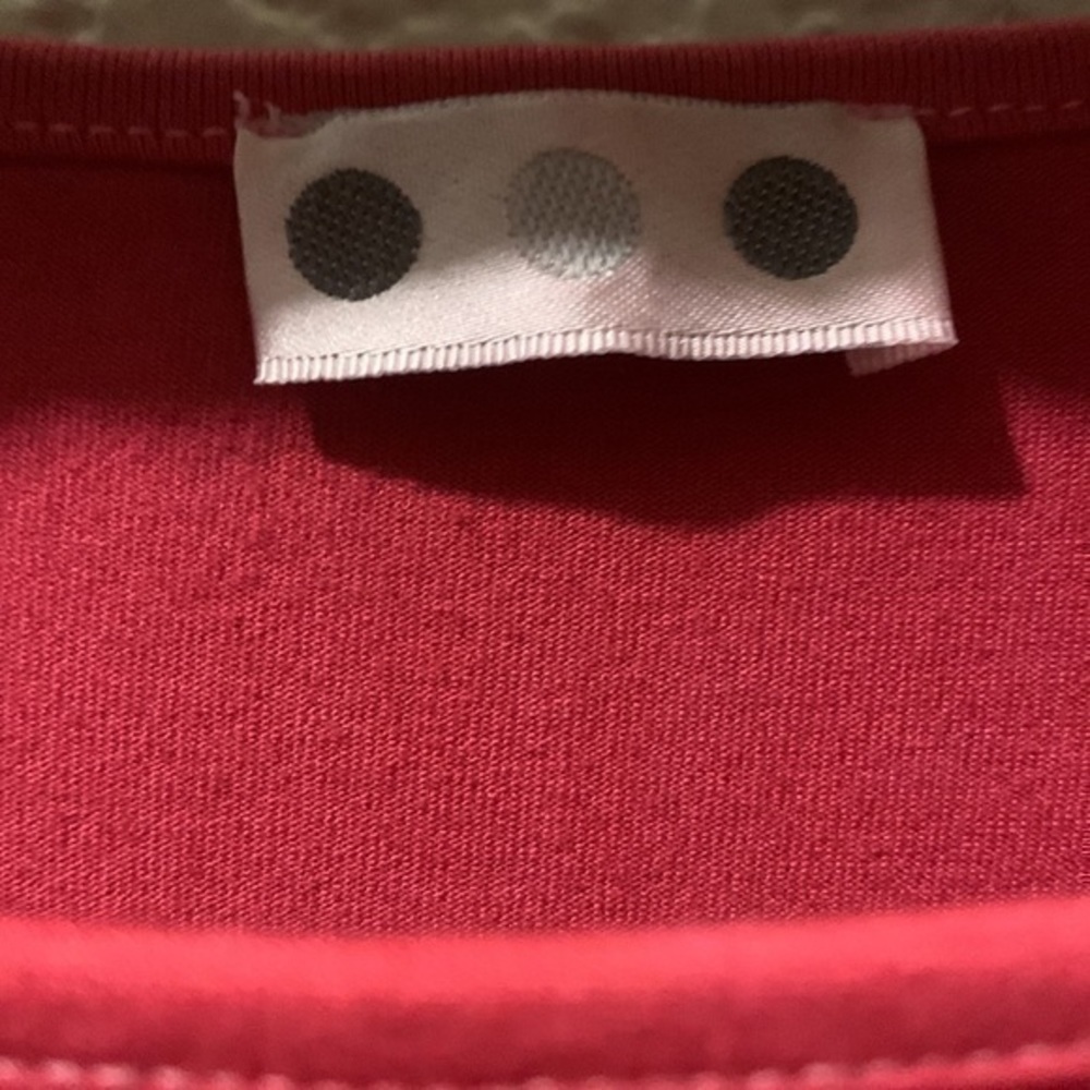 Three Dot top red 3/4 sleeve top - Picture 5 of 8